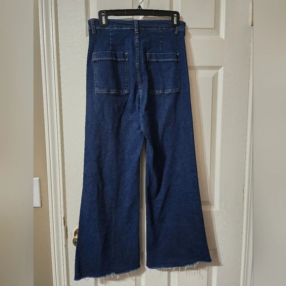 Anniewear LA High Waist Wide Flare Leg Mia Crop Jeans, Dark Wash, Raw Hem, EUC! - Picture 7 of 13